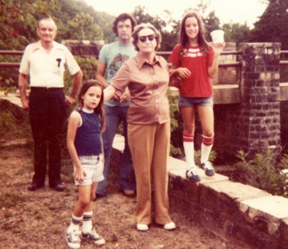 1977 Chick, Fern, Jerry, Kristan, & Kelly